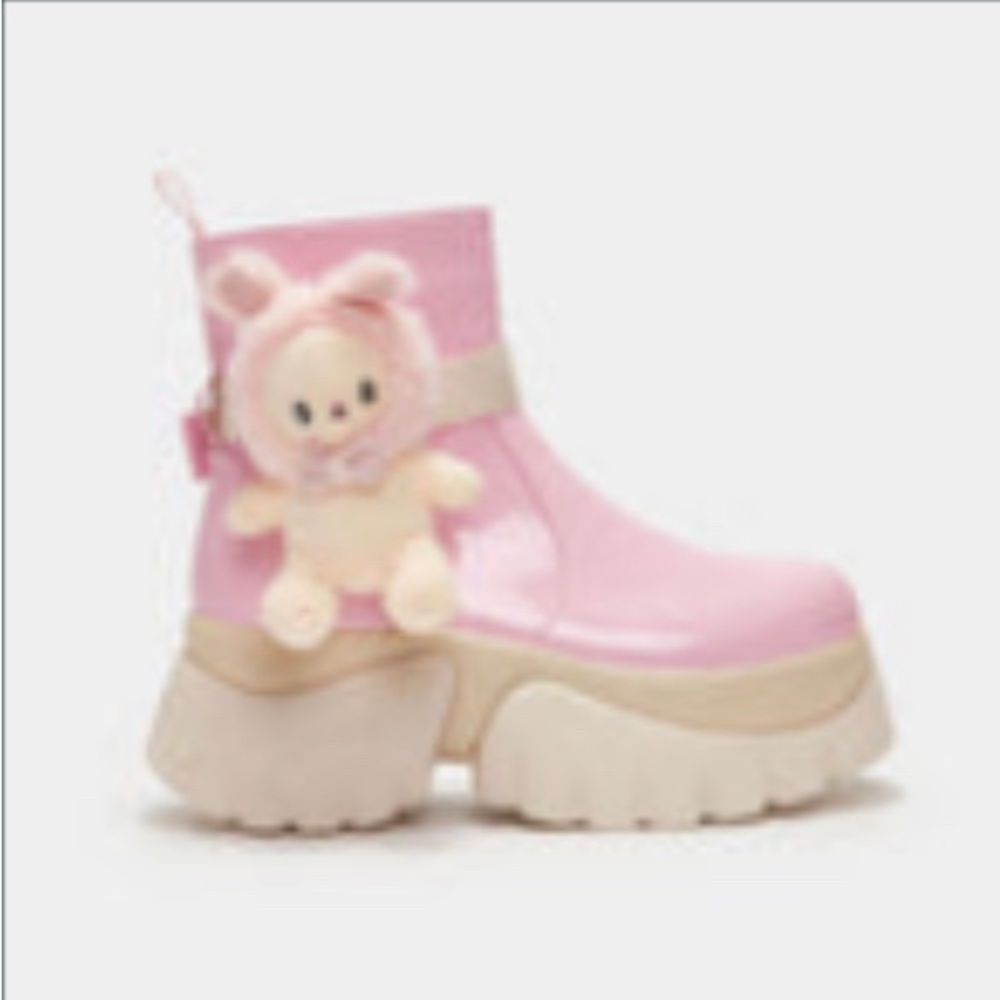 Koi Footwear Pink Kawaii Leather Platform Boots From. UK size 10. US size 9-10